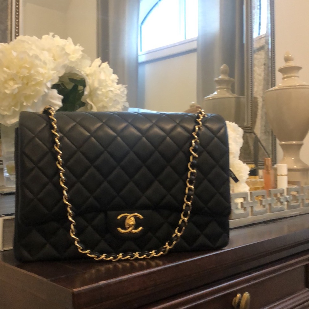 Chanel Classic lambskin Bag